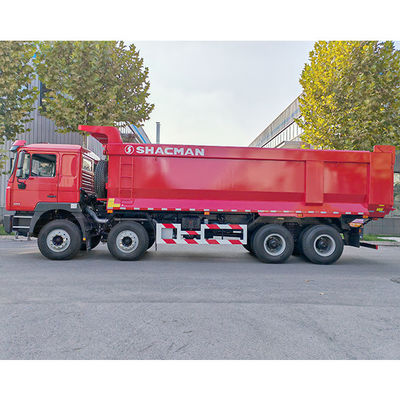 12 Αριθμός μεταφοράς προς τα εμπρός Shacman 8X4 F3000 Τροχόφορα για βαριά μηχανή επίπεδα καμπίνα