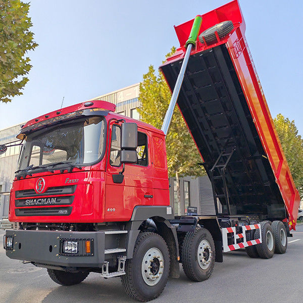 12 Αριθμός μεταφοράς προς τα εμπρός Shacman 8X4 F3000 Τροχόφορα για βαριά μηχανή επίπεδα καμπίνα